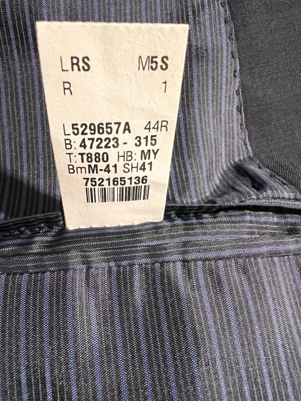 Calvin Klein Slim Fit 100% Wool Navy Blue Pinstripe Suit Jacket Blazer Men's 44R